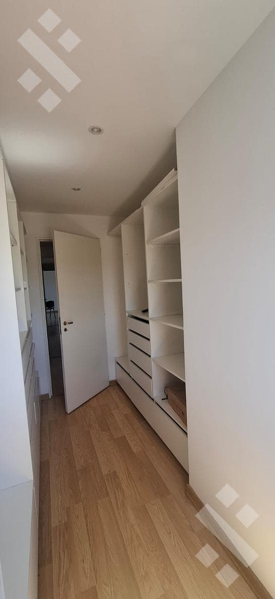 3-bedroom apartment for rent. General area: Ameghino 1500, Neuquén