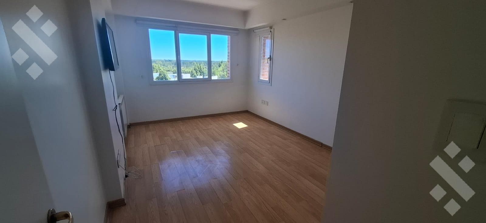 3-bedroom apartment for rent. General area: Ameghino 1500, Neuquén