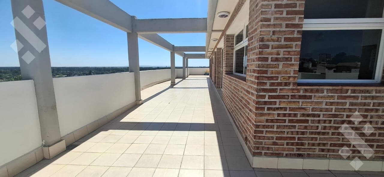 3-bedroom apartment for rent. General area: Ameghino 1500, Neuquén