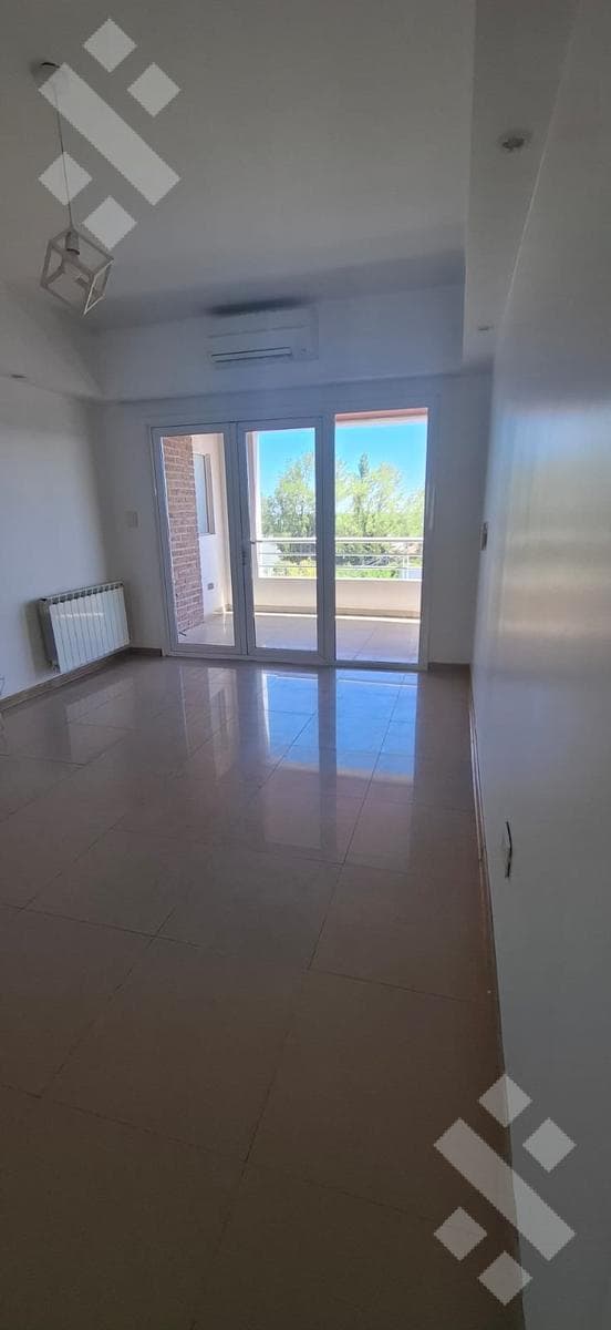 3-bedroom apartment for rent. General area: Ameghino 1500, Neuquén