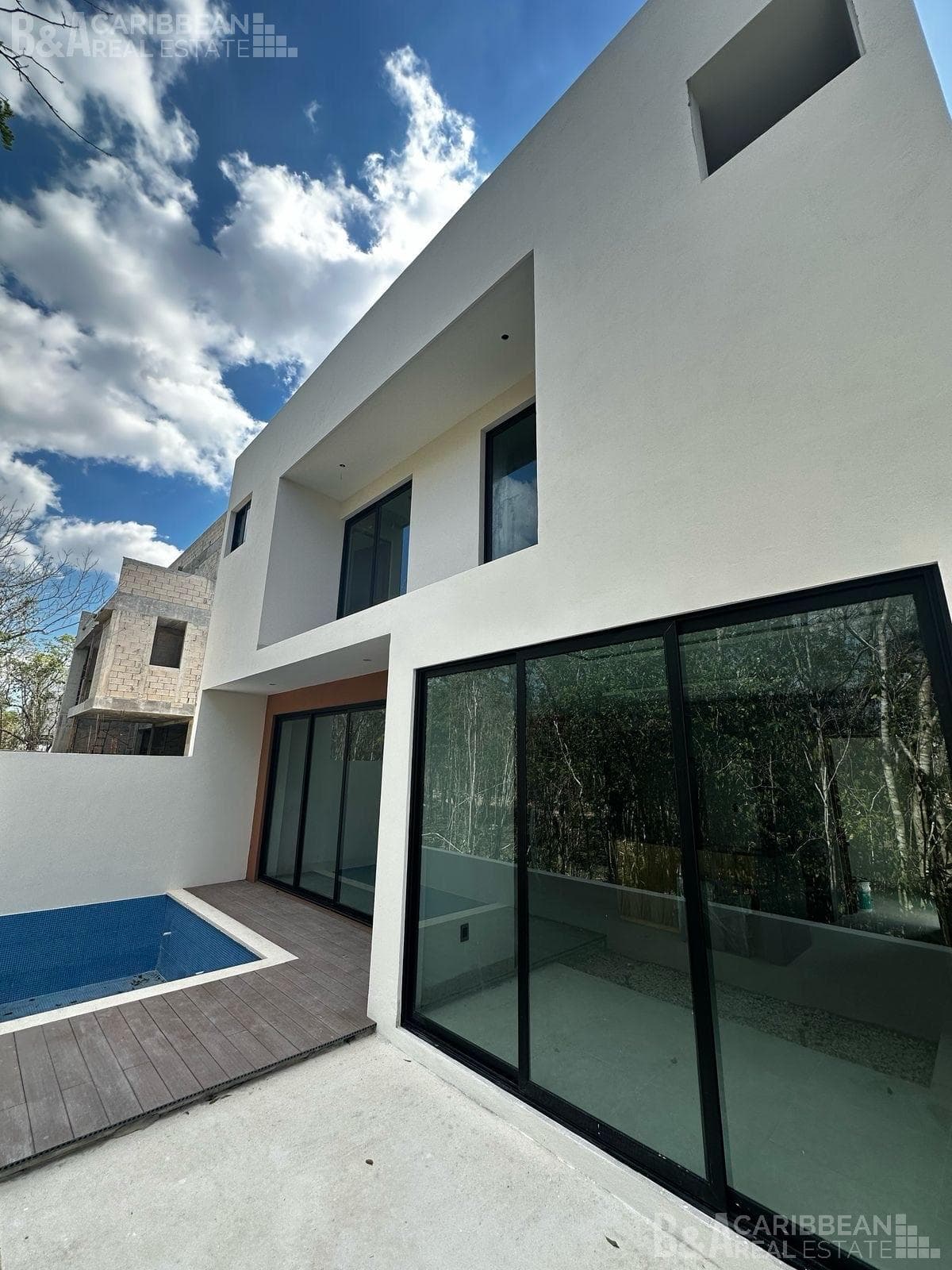House for Sale on Via Cumbres, Cancún