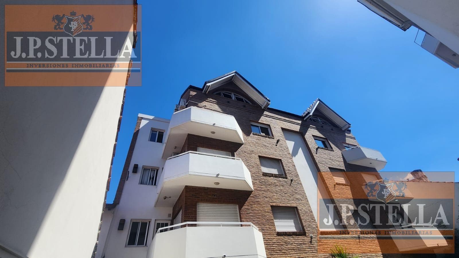 Dpto tipo Duplex 6 Amb c/ 2 cocheras - 160 m² - Ramos Mejia