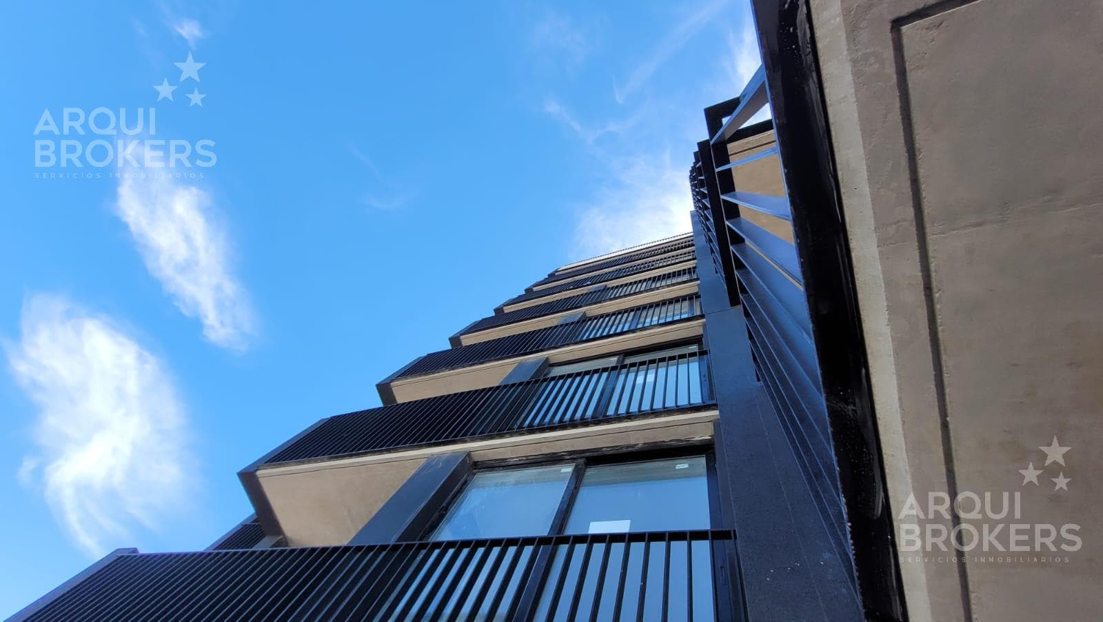 Two-bedroom apartment for sale in Pocitos - 903