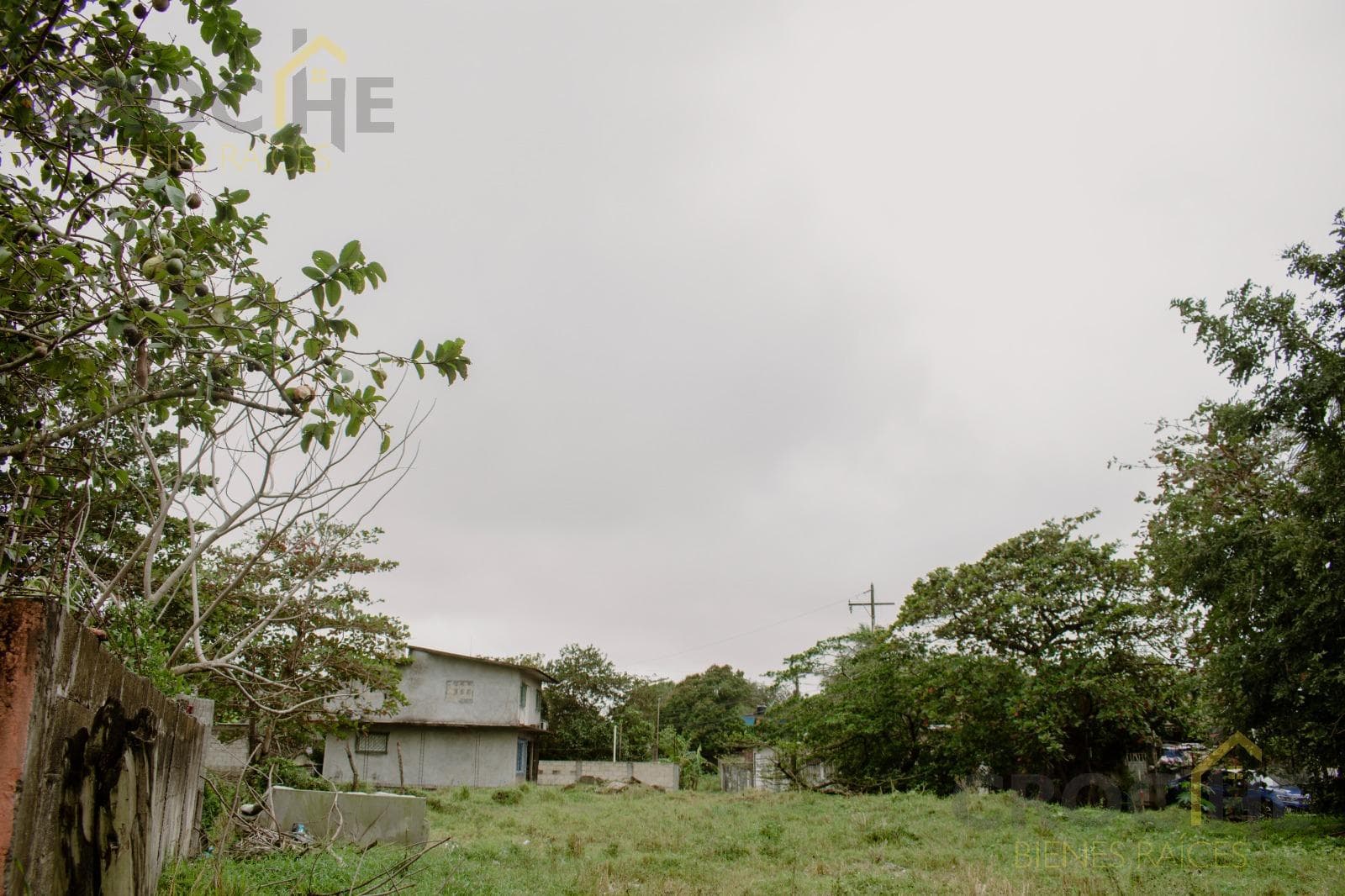 Investment lot in the Libertad de Expresión neighborhood, "Las Bajadas" area