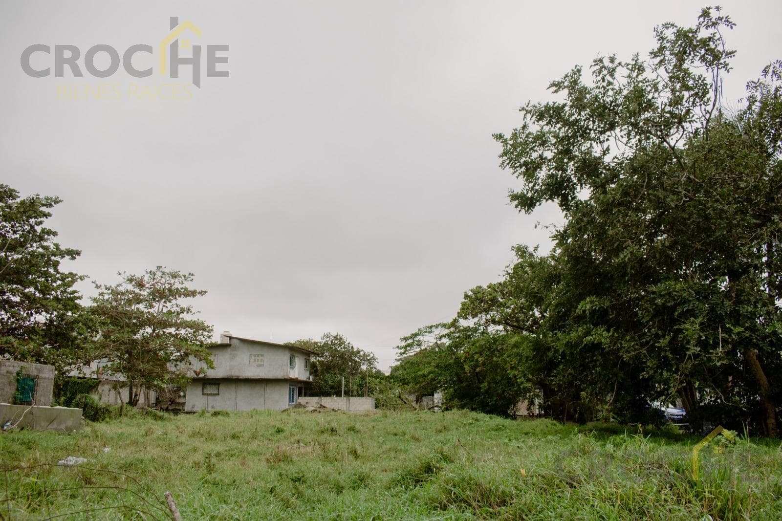 Investment lot in the Libertad de Expresión neighborhood, "Las Bajadas" area