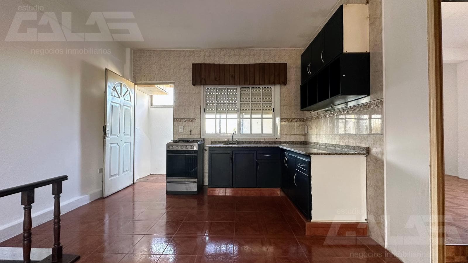 3-room apartment for rent on the first floor (access via stairs) — Ituzaingó