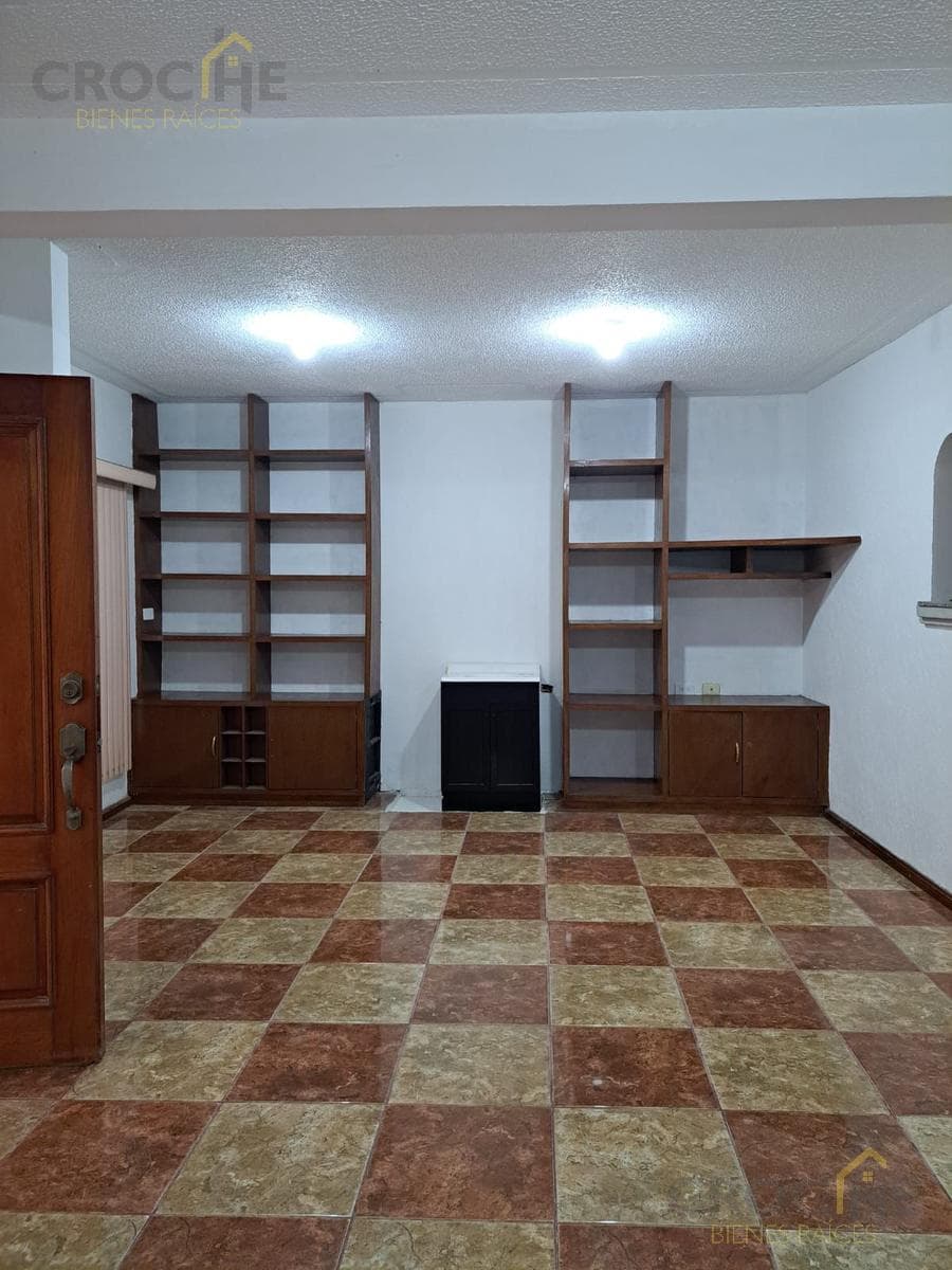 House for sale in the land reserve area