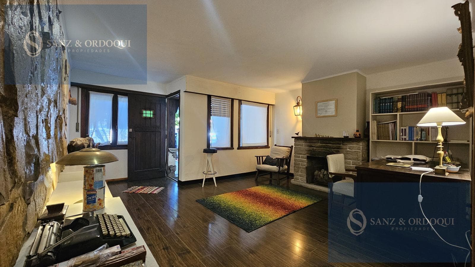 Five-room house for sale with attached garage and patio in Estación Terminal
