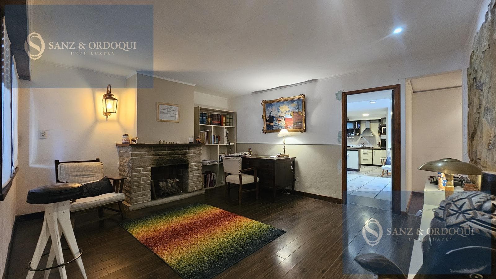 Five-room house for sale with attached garage and patio in Estación Terminal