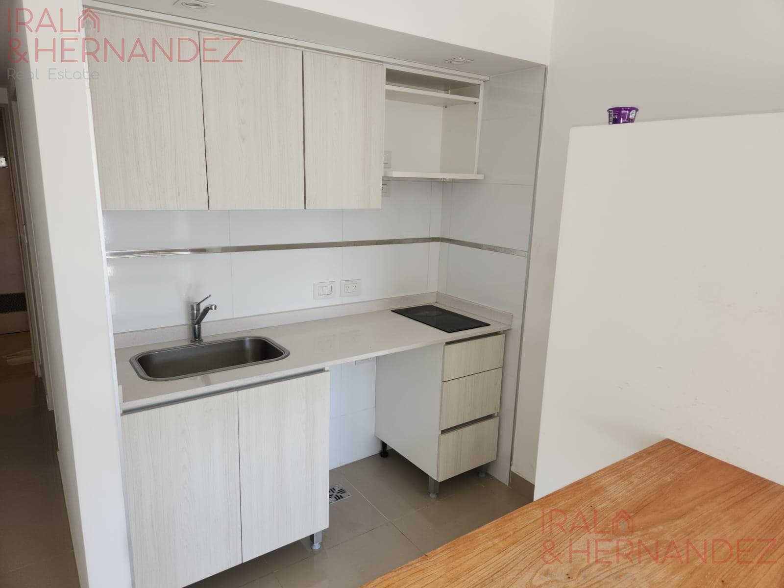 Apartment - Monserrat - Studio for Sale INVESTMENT