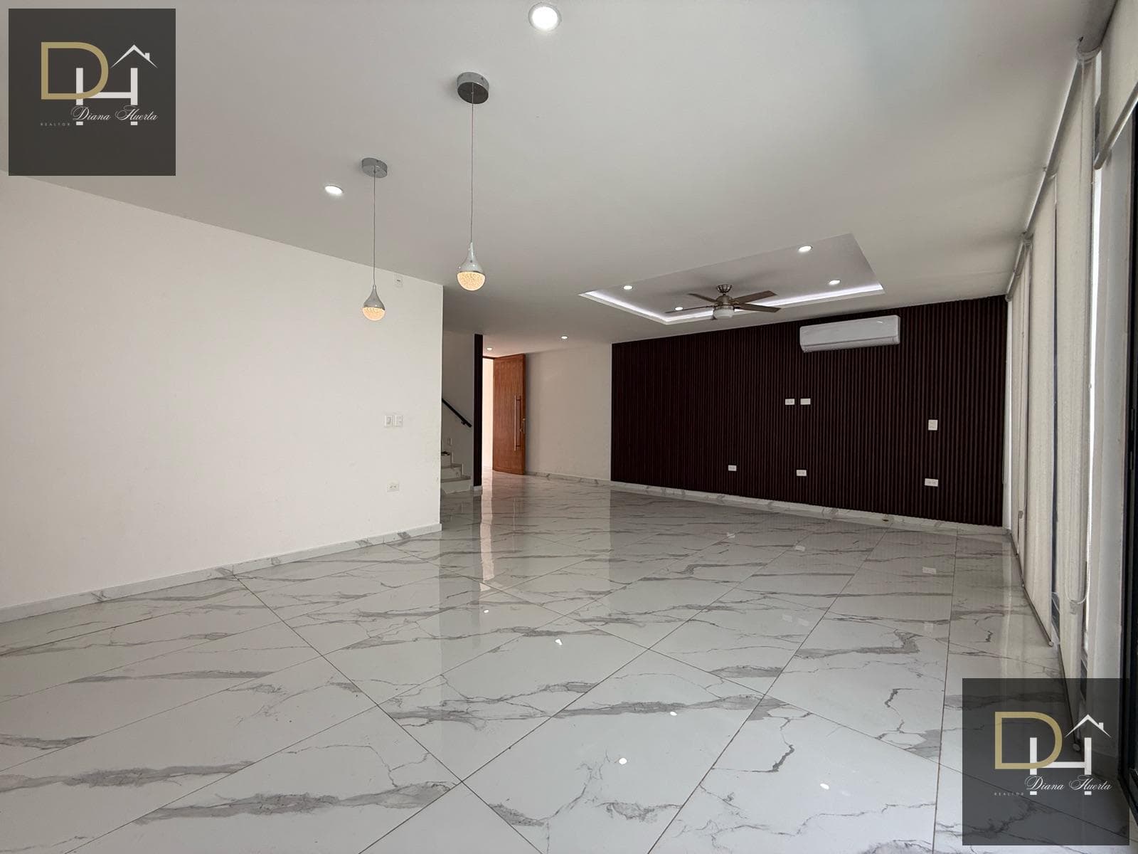 CASA EN VENTA/RENTA EN RESIDENCIAL AQUA