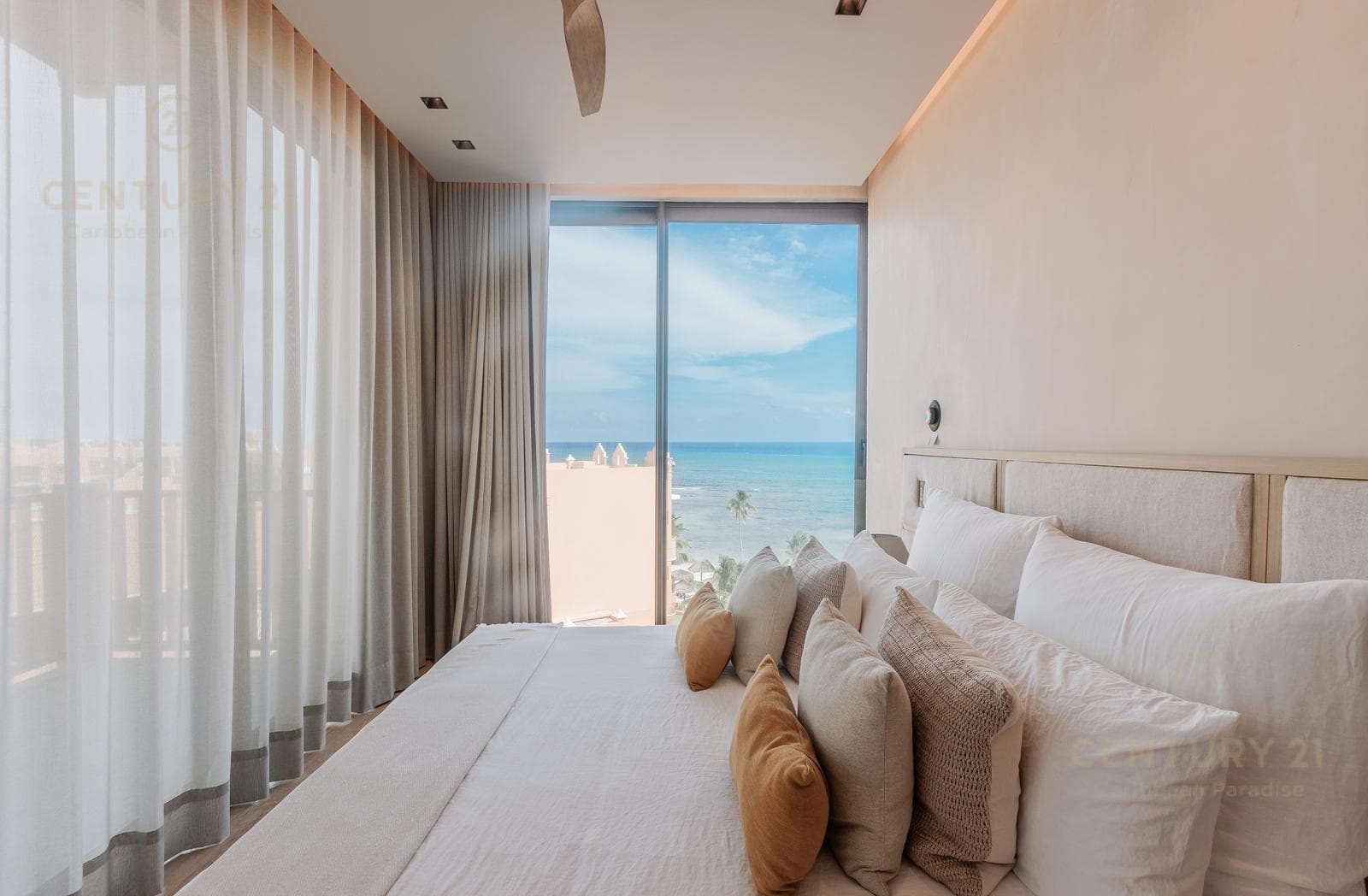6-Bedroom Pentgarden for Sale in an Exclusive Residential Complex | Playa del Carmen P4309