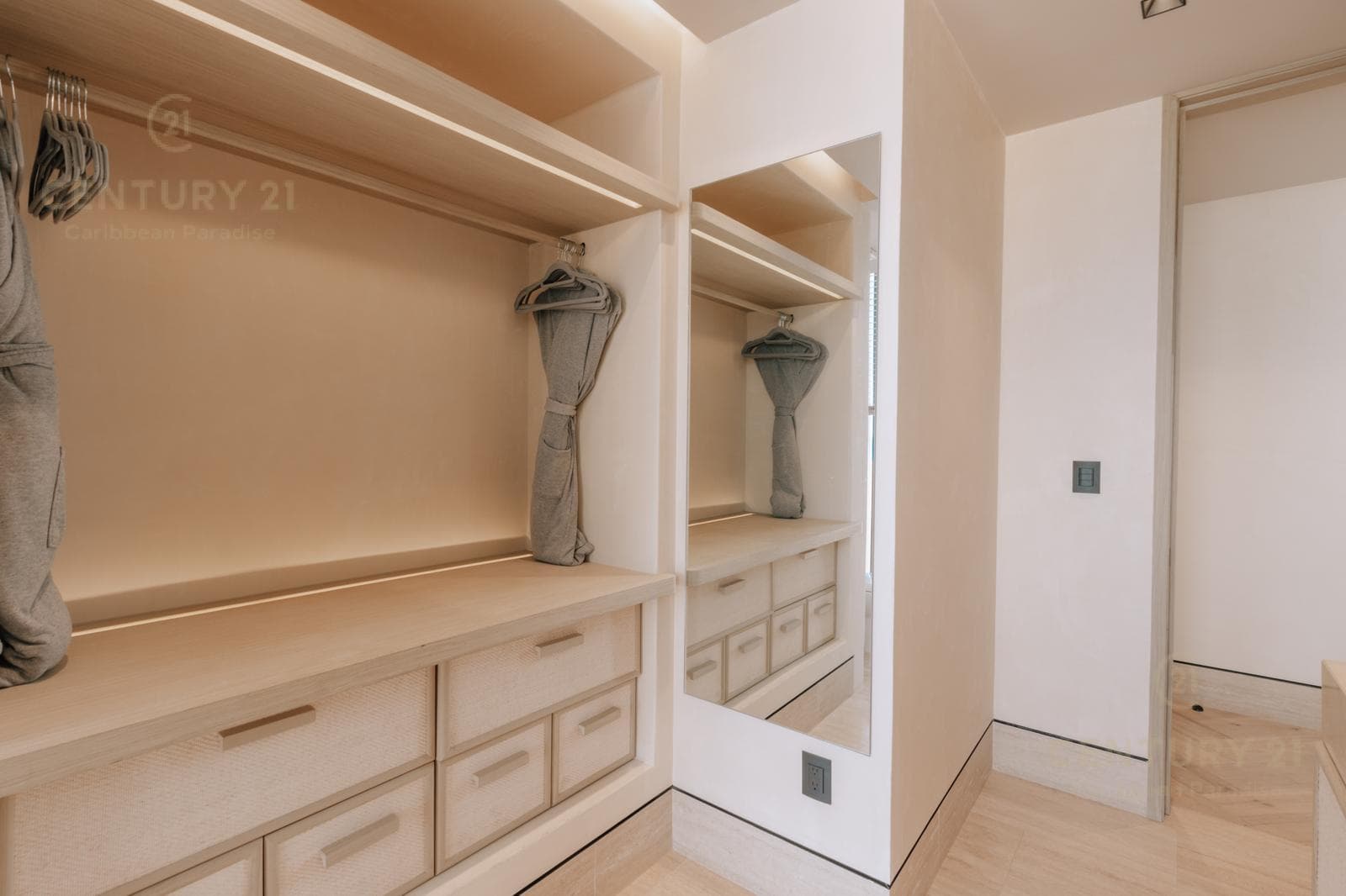 6-Bedroom Pentgarden for Sale in an Exclusive Residential Complex | Playa del Carmen P4309