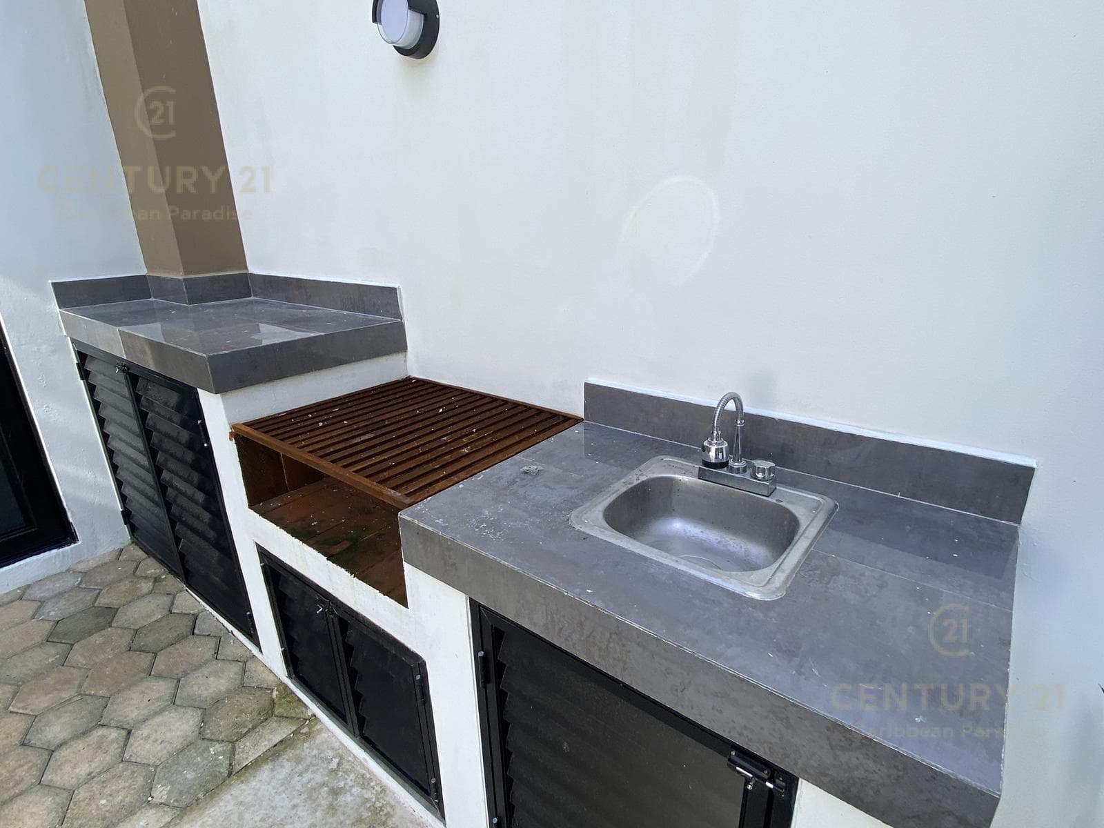 4-Bedroom House for Sale on Via Cumbres in Cancun | C3952