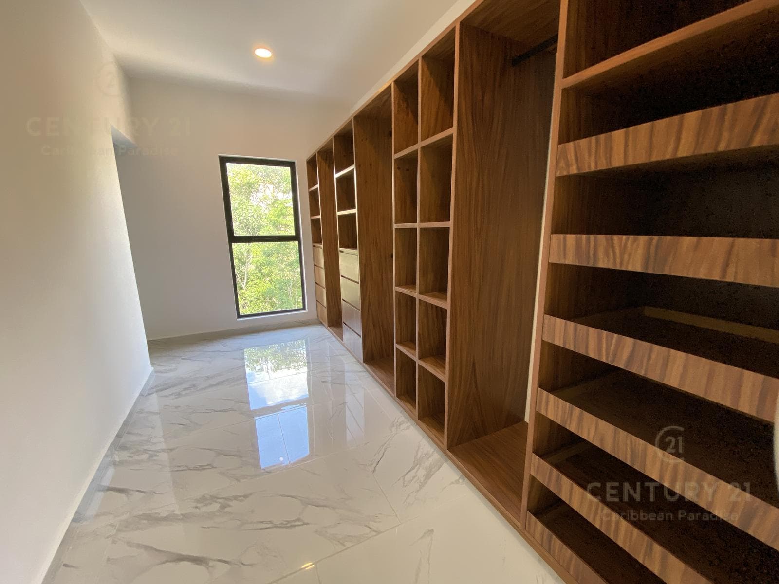 4-Bedroom House for Sale on Via Cumbres in Cancun | C3952