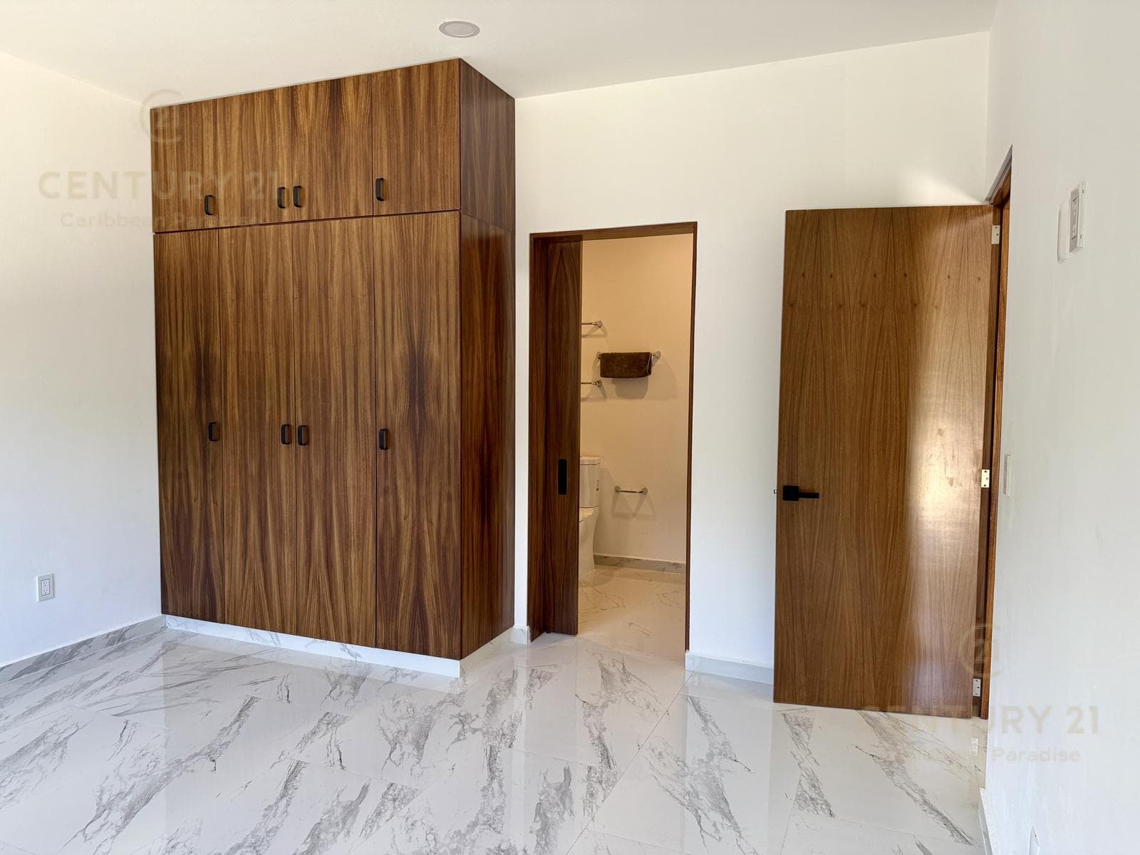 4-Bedroom House for Sale on Via Cumbres in Cancun | C3952