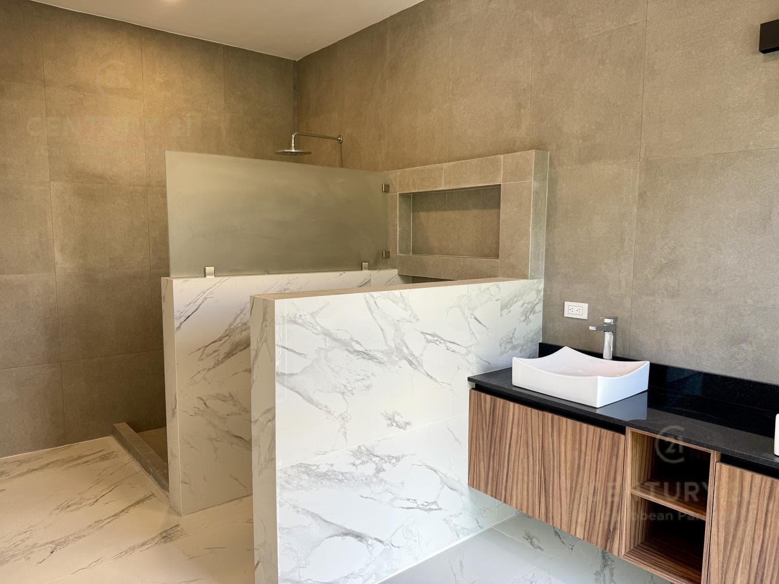 4-Bedroom House for Sale on Via Cumbres in Cancun | C3952