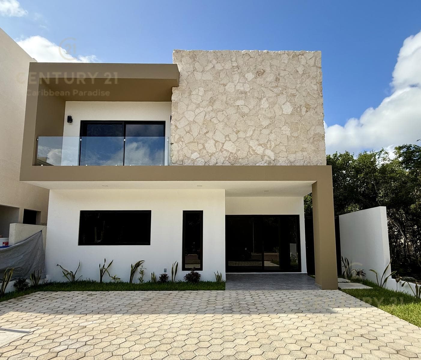 4-Bedroom House for Sale on Via Cumbres in Cancun | C3952