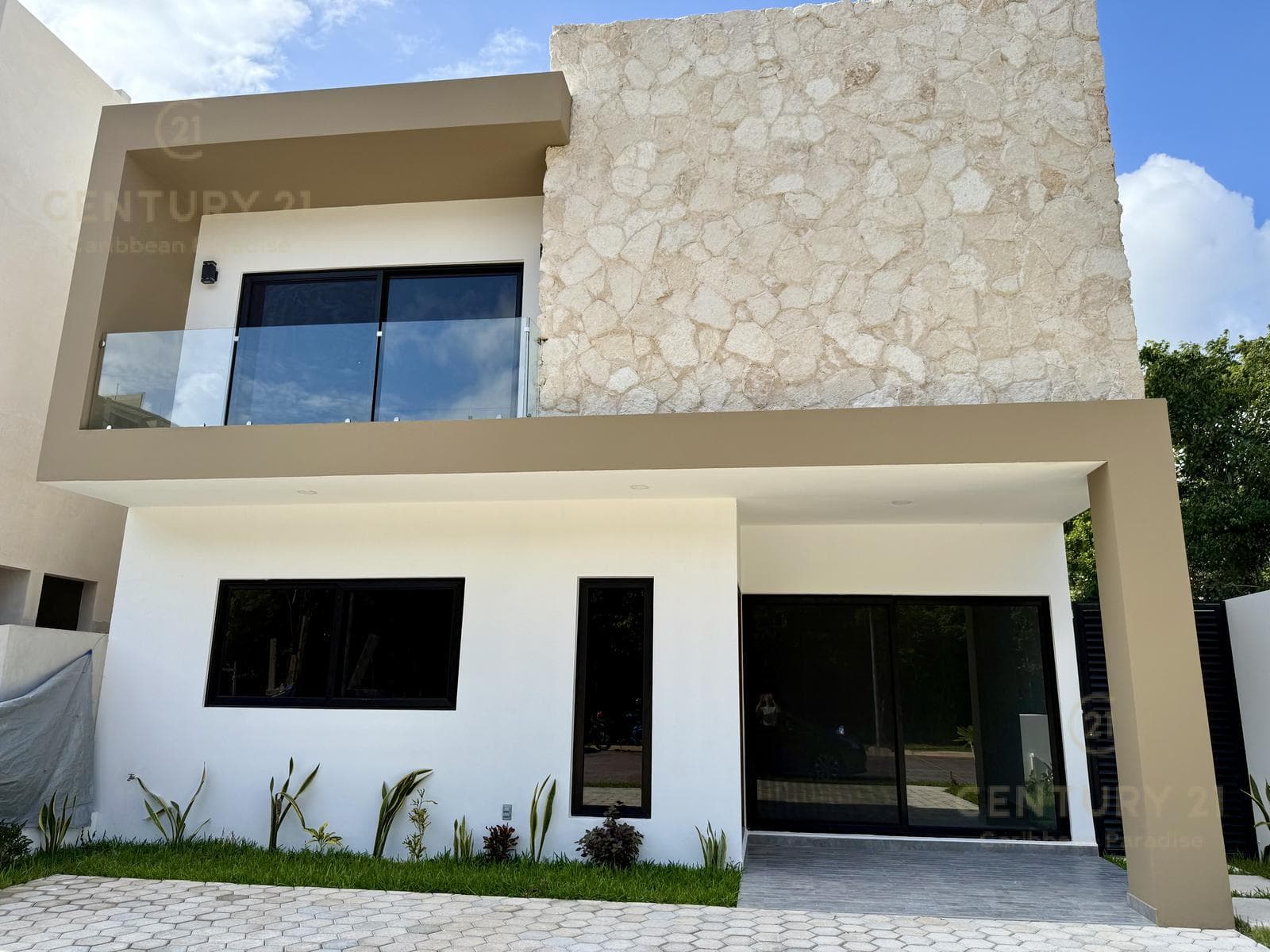 4-Bedroom House for Sale on Via Cumbres in Cancun | C3952