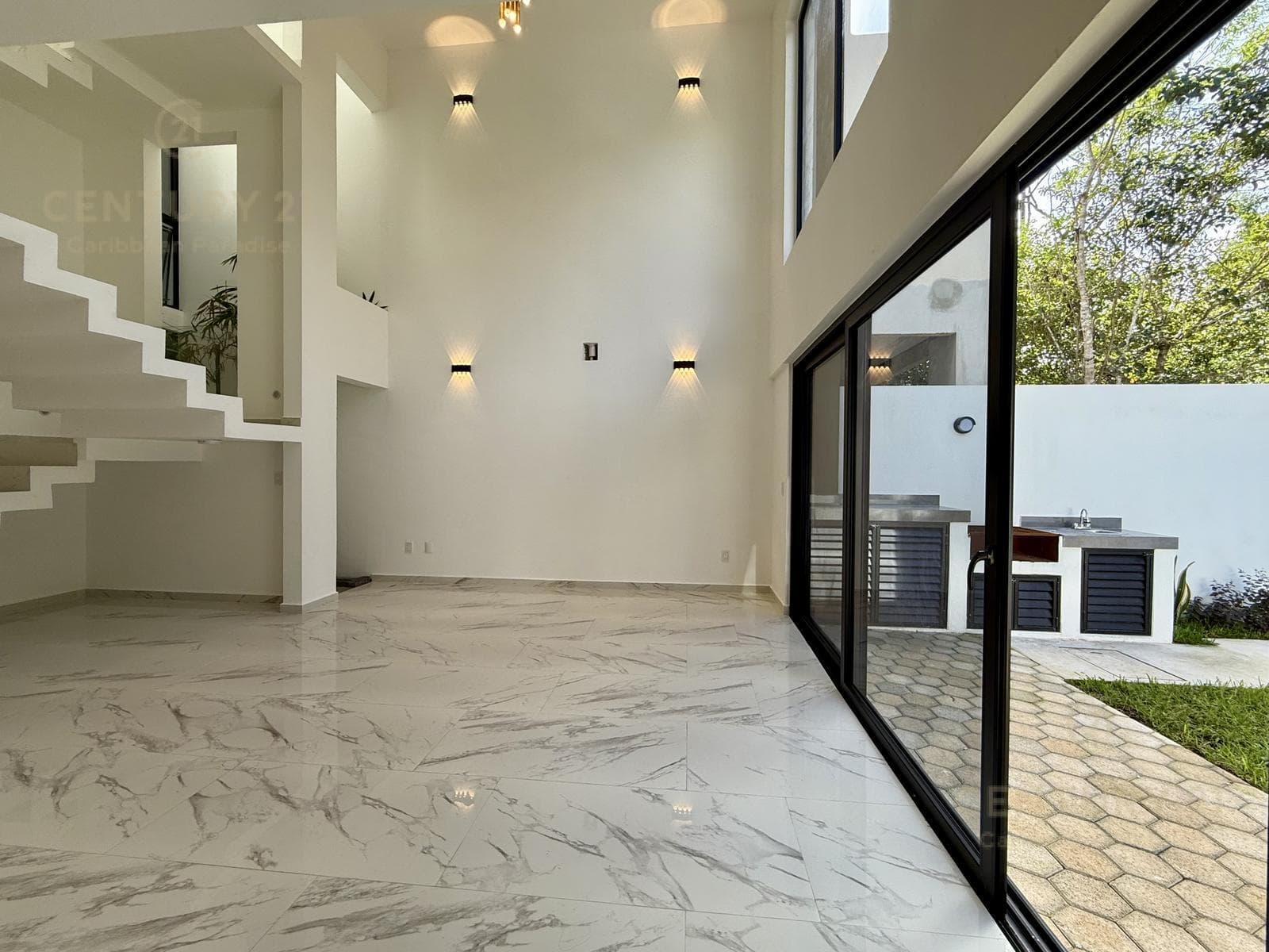 4-Bedroom House for Sale on Via Cumbres in Cancun | C3952