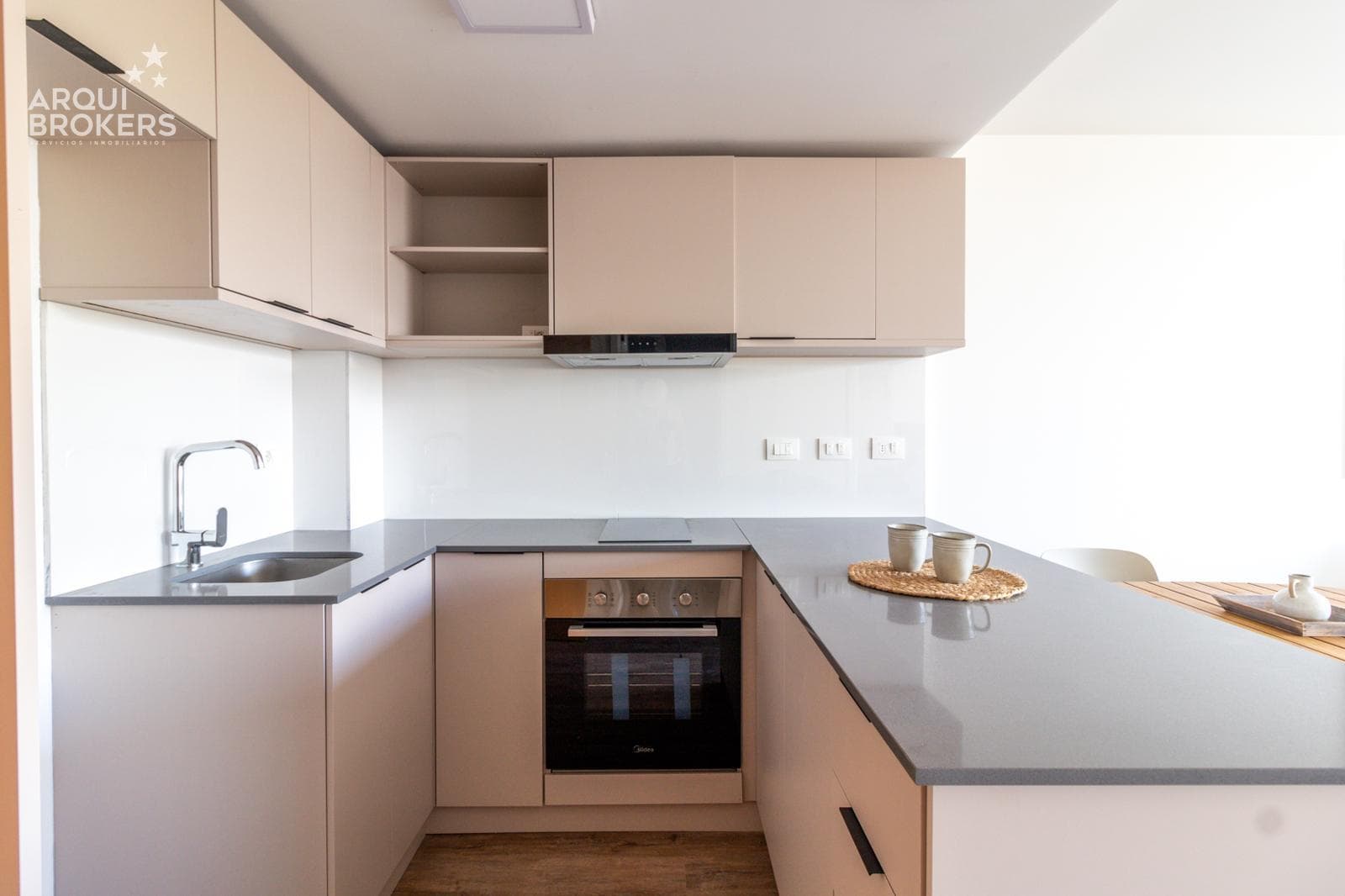 One-Bedroom Apartment for Sale in Buceo - 104