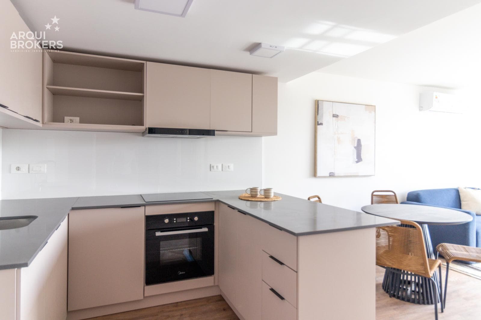 Two-Bedroom Apartment for Sale in Buceo - 1304