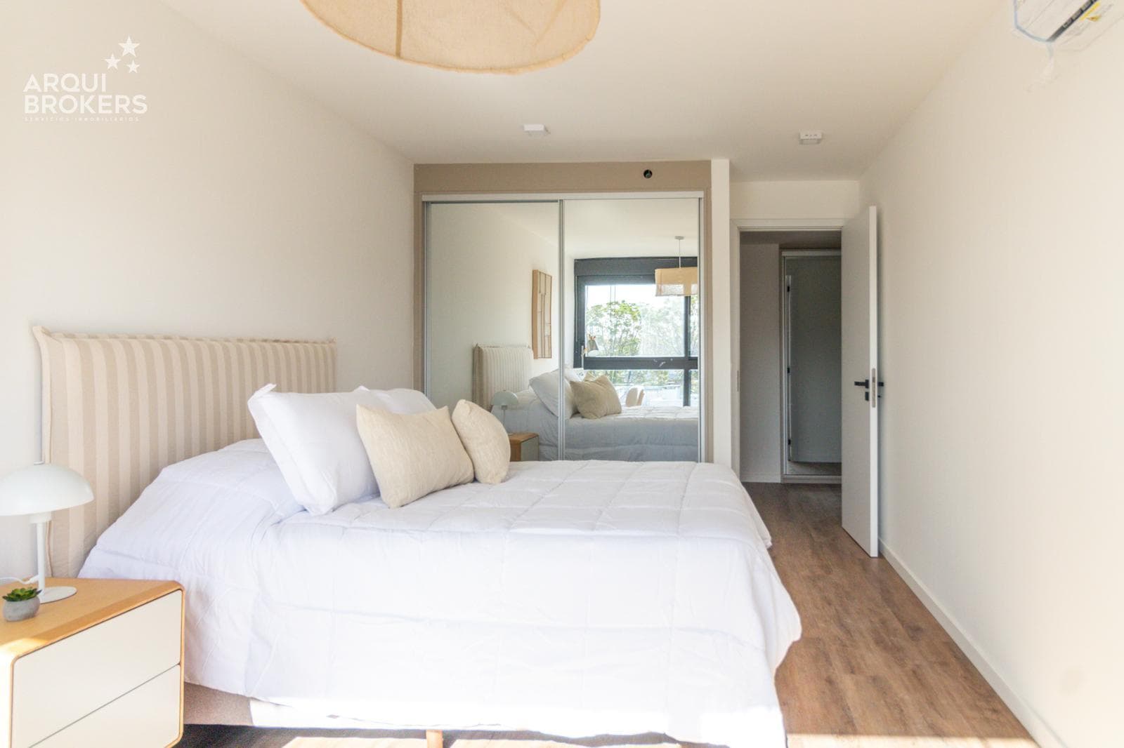 Two-bedroom apartment for sale in Buceo - 1904