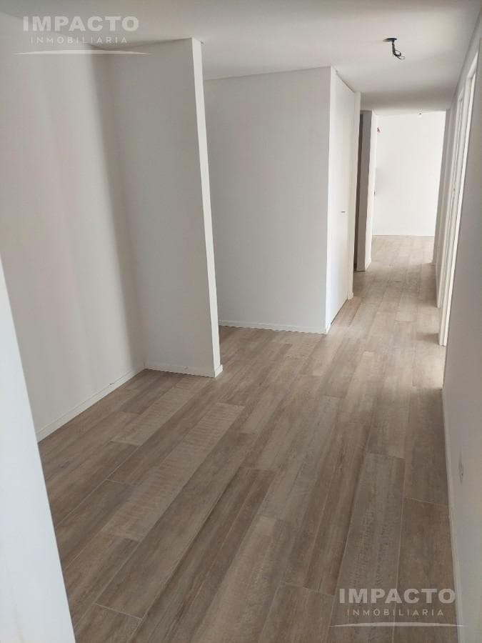 4-Room Apartment for Sale in Buenos Aires, Balvanera