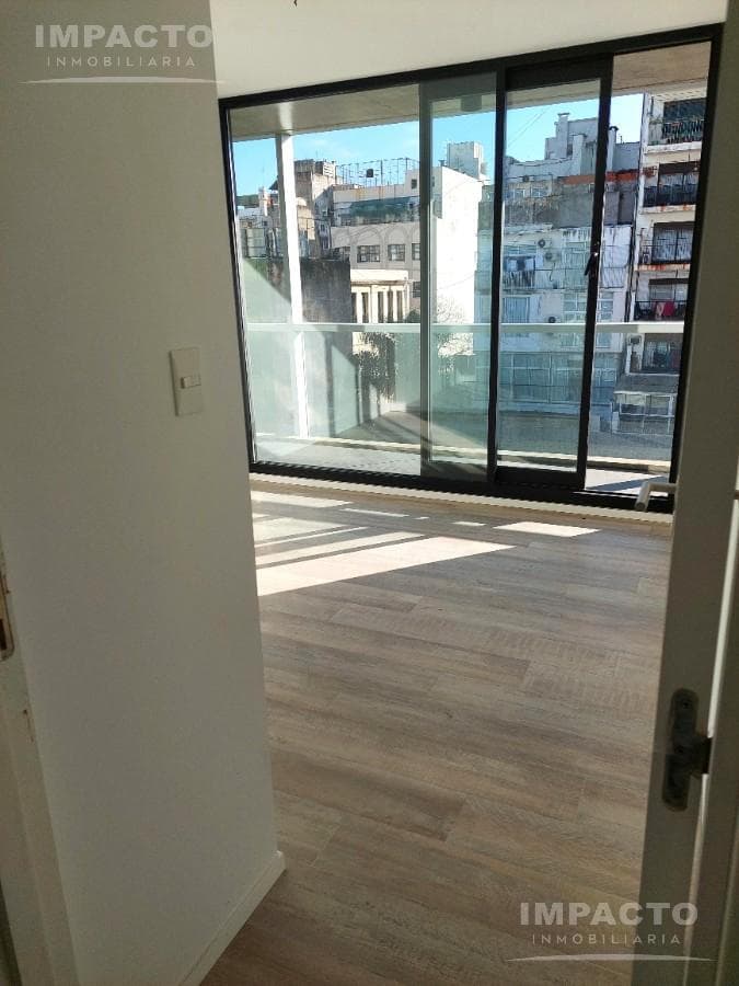 4-Room Apartment for Sale in Buenos Aires, Balvanera