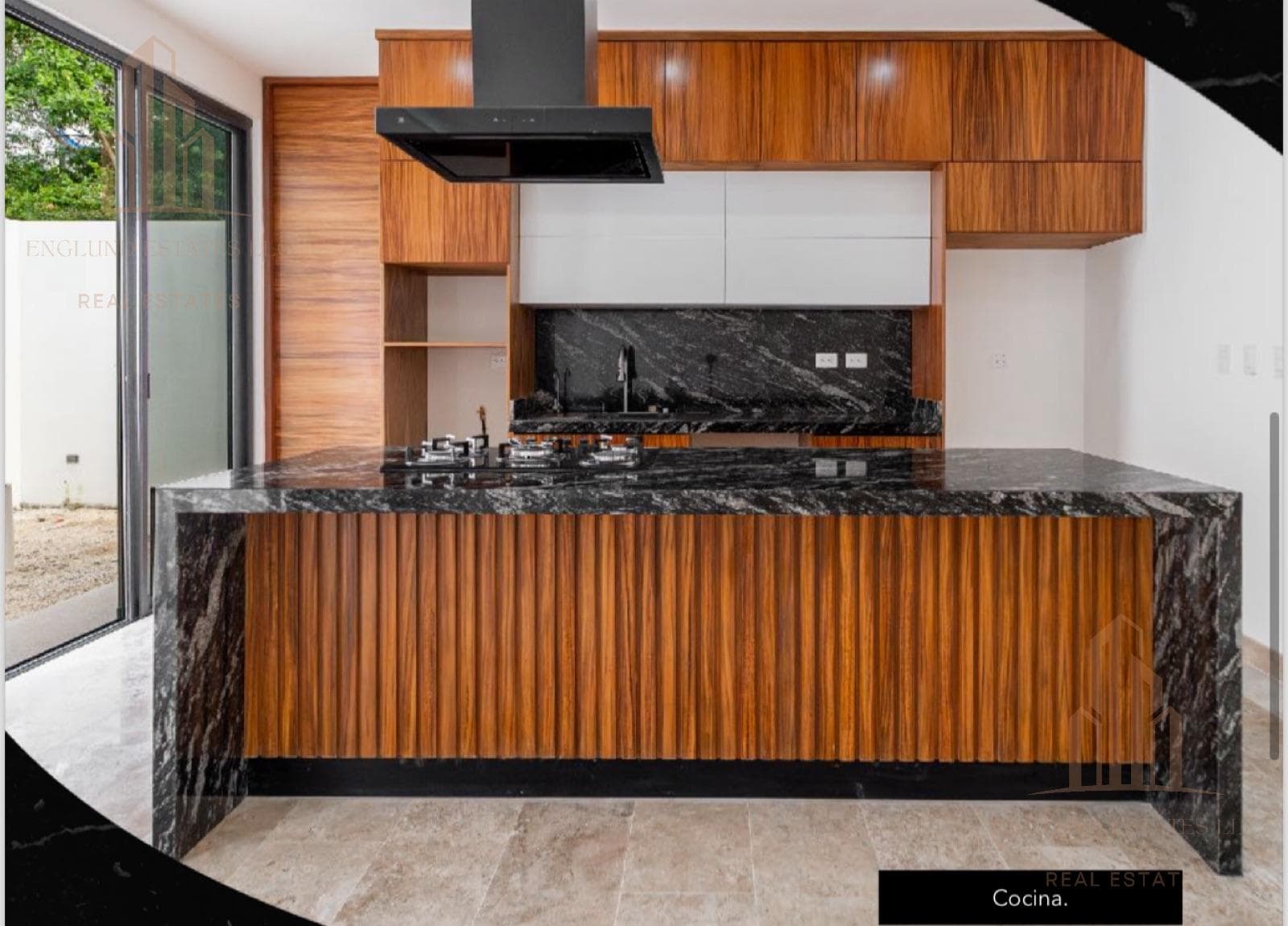 House for Sale in Cumbres Residencial