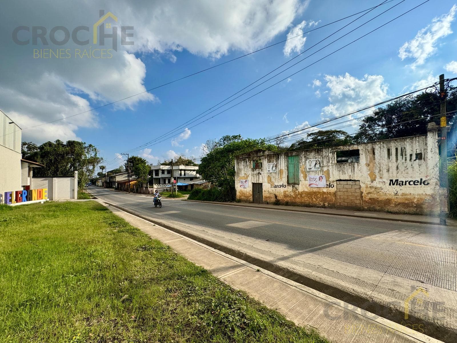 9,562.77 square meters in the Bodegas area between Trancas and Coatepec