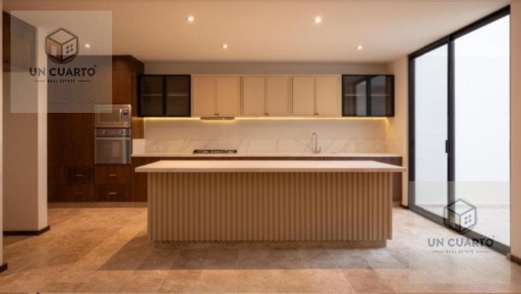 Designer Home in SAN ANGEL IV