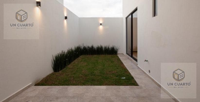 Designer Home in SAN ANGEL IV