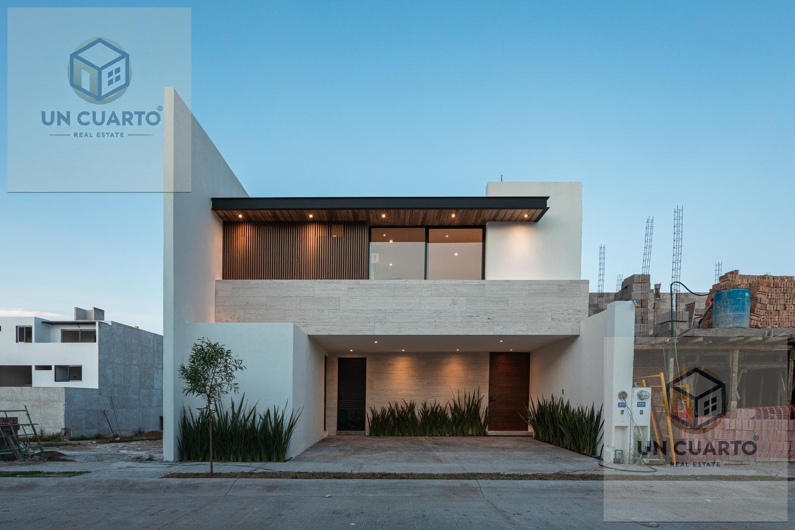 House for Sale with a BEDROOM ON THE GROUND FLOOR in San Angel V