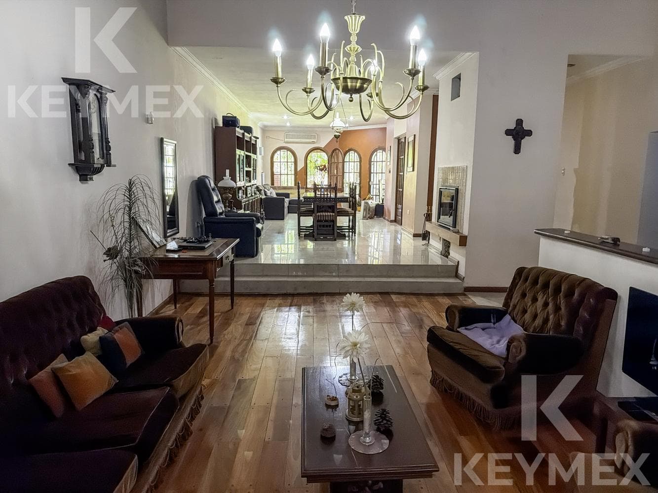 FOR SALE: House in Hernandez, 3 bedrooms and an office, with a large yard and a pool