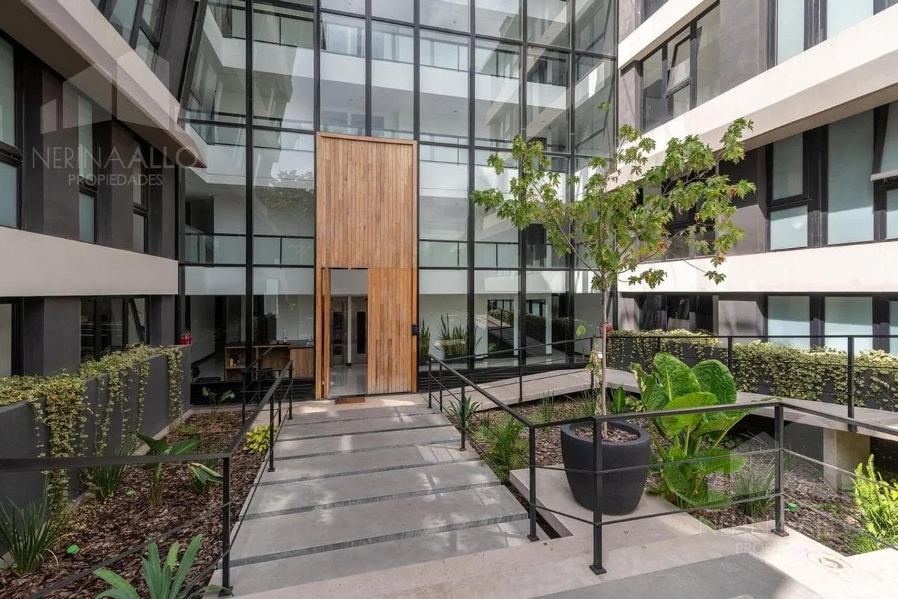 FOR SALE OR RENT: STUDIO APARTMENT WITH PATIO IN PARQUE LELOIR, AIVI I BUILDING