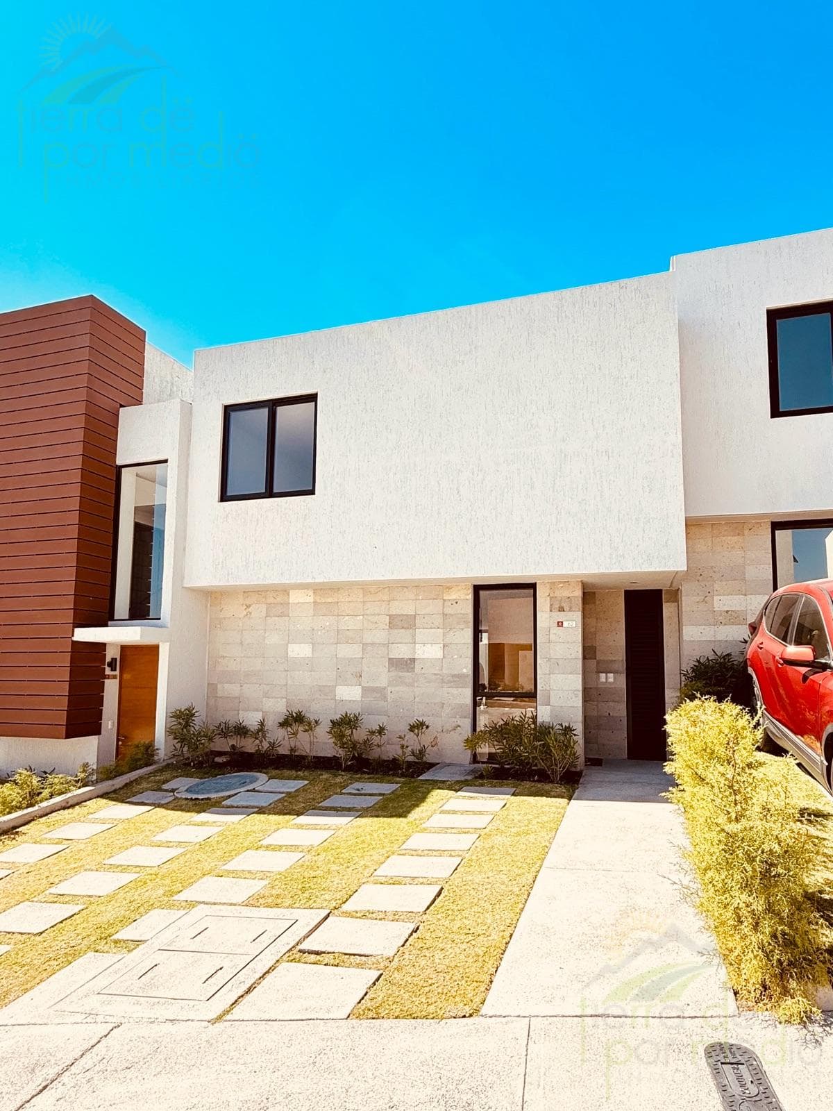 House for Sale on a Private Street in Altos Juriquilla, Querétaro