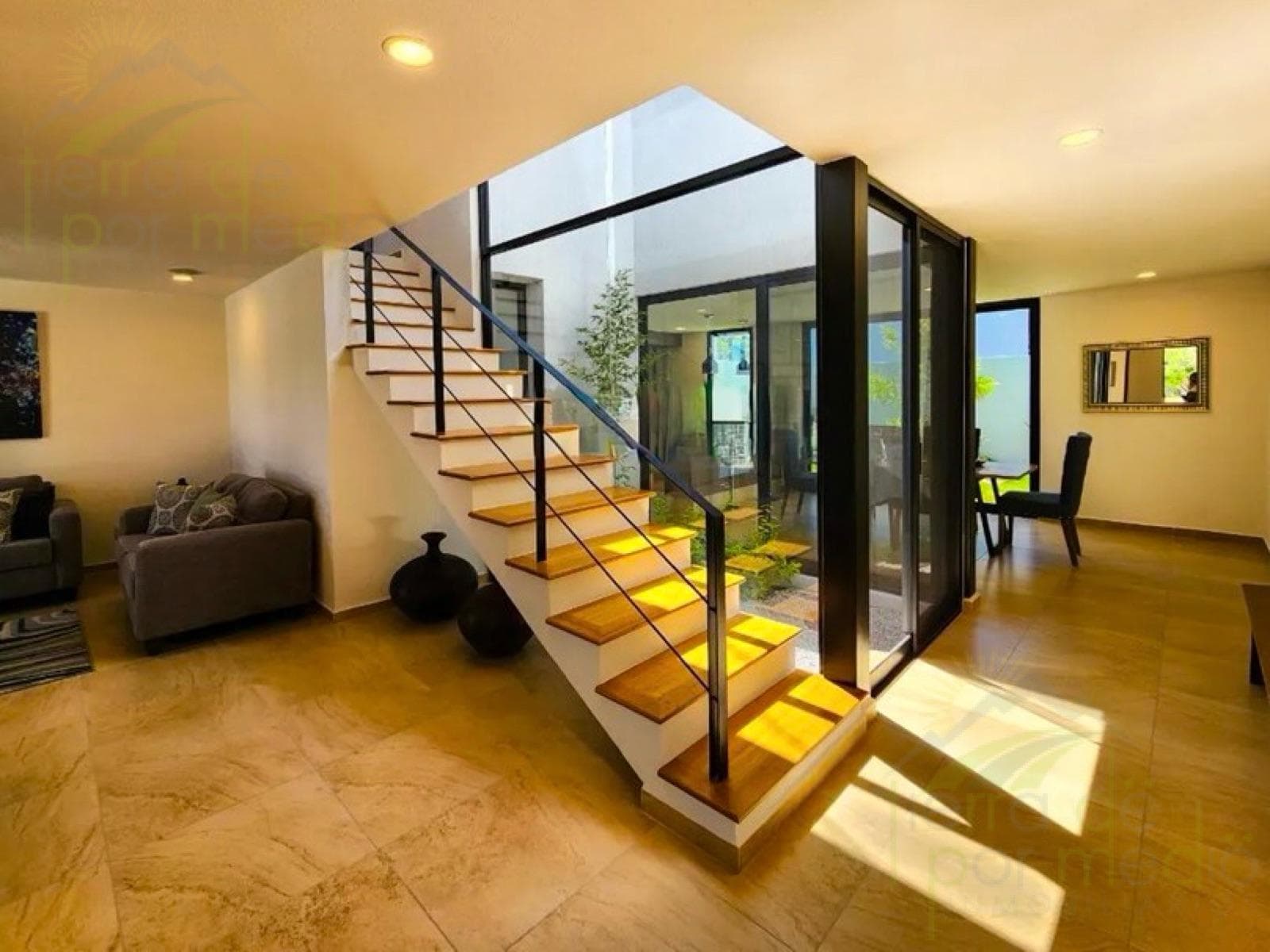 House for Sale on a Private Street in Altos Juriquilla, Querétaro