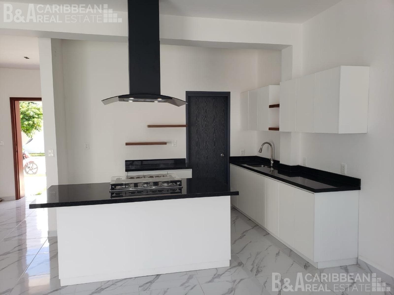 House for Sale in Residencial Arbolada, Cancún