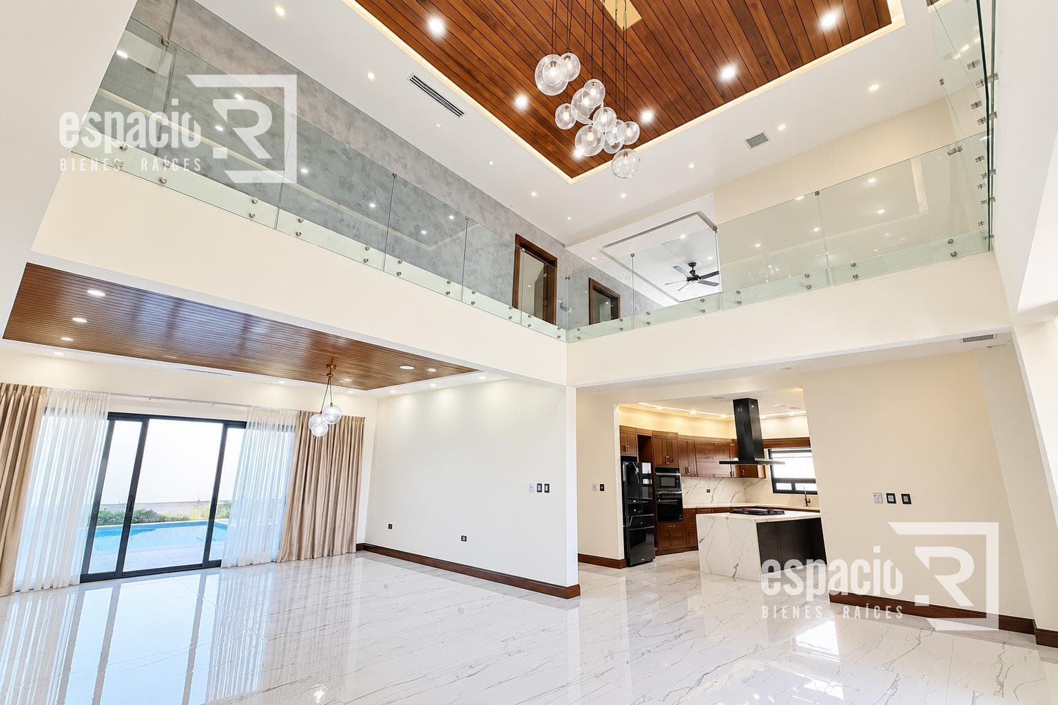 HOUSE FOR SALE IN LOMAS DE SAN CHARBEL