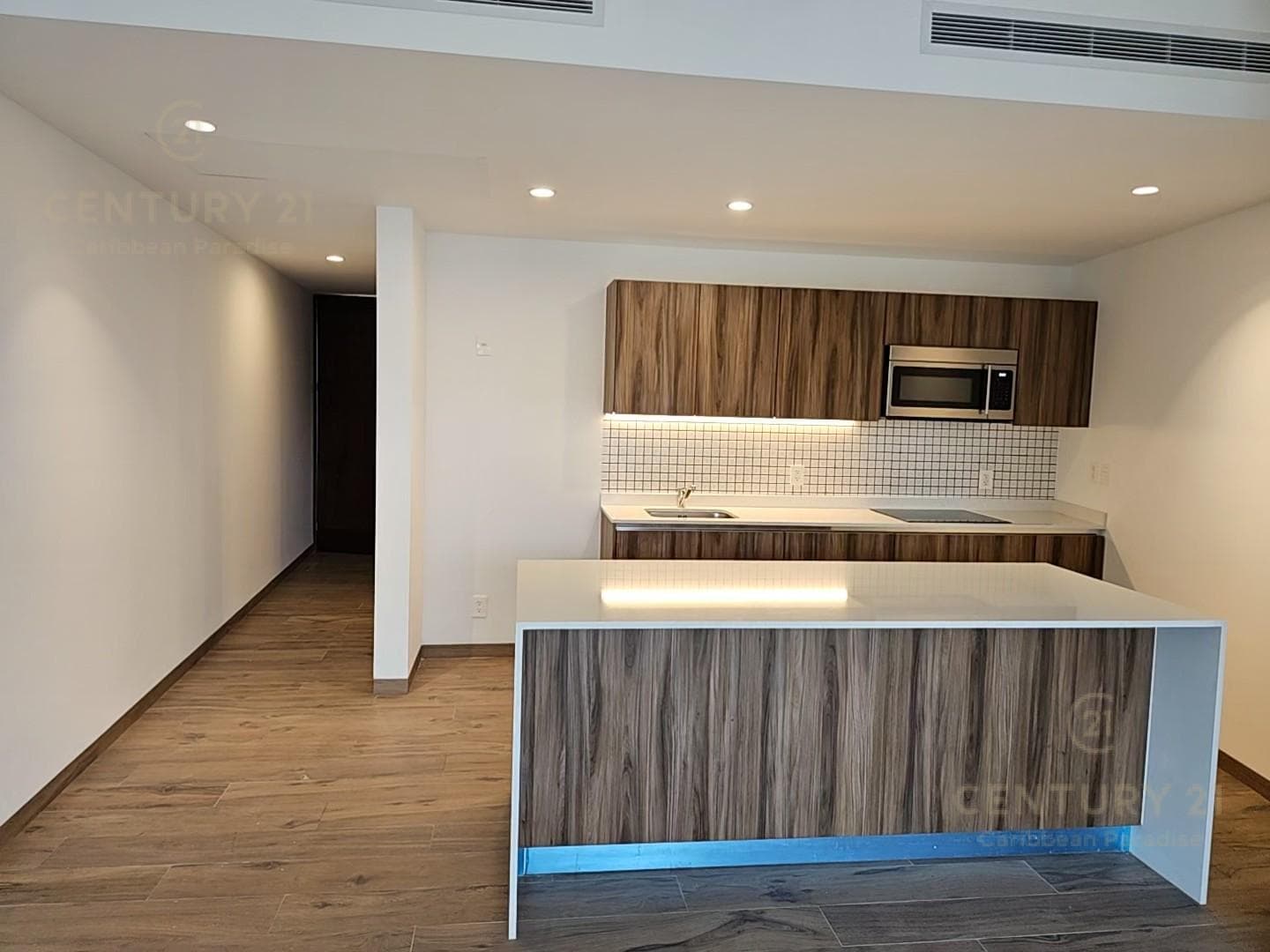 Studio for Sale at The Leaf Playacar | 4 Pools, Clubhouse, and Pet-Friendly | P4354