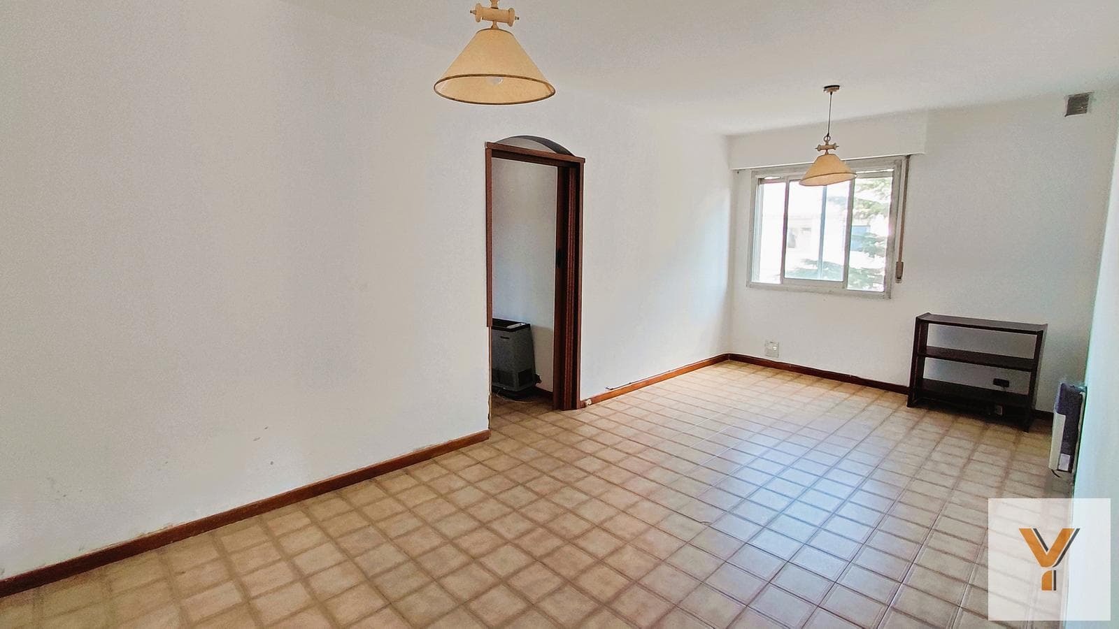 Ideal apartment for a large family / student rentals - 3 bedrooms - 65 m² - Downtown - Qualifies for financing