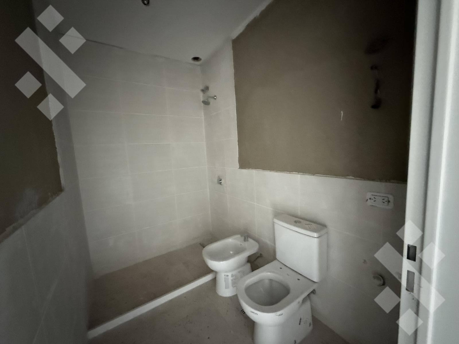 FOR SALE: 1-BEDROOM APARTMENT WITH GARAGE AND TERRACE - NEUQUÉN CITY