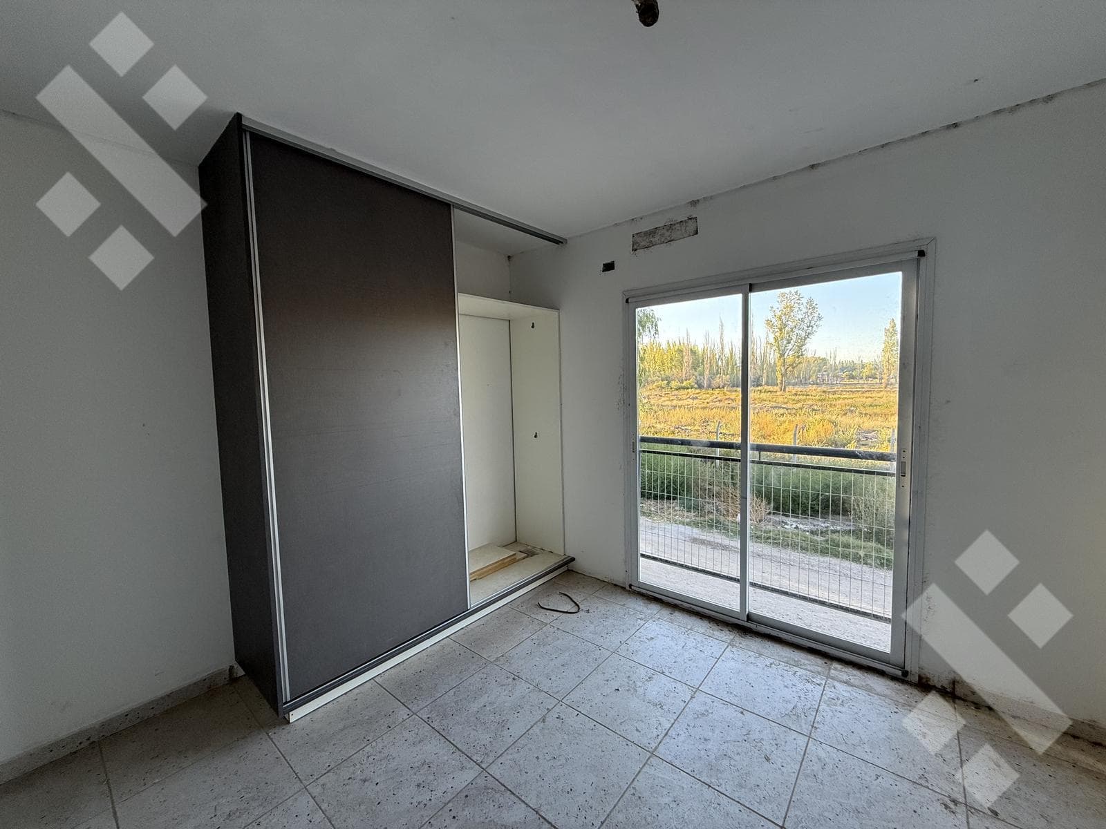 FOR SALE: 1-BEDROOM APARTMENT WITH GARAGE AND TERRACE - NEUQUÉN CITY
