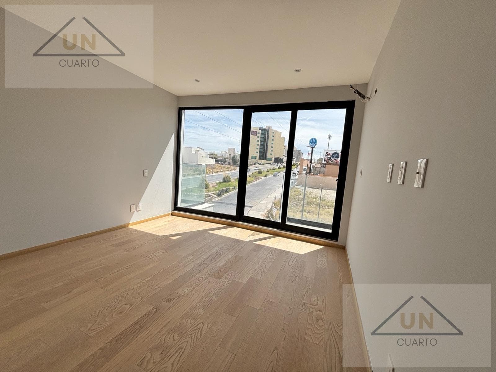WITH AN INCREDIBLE VIEW IN PEDREGAL