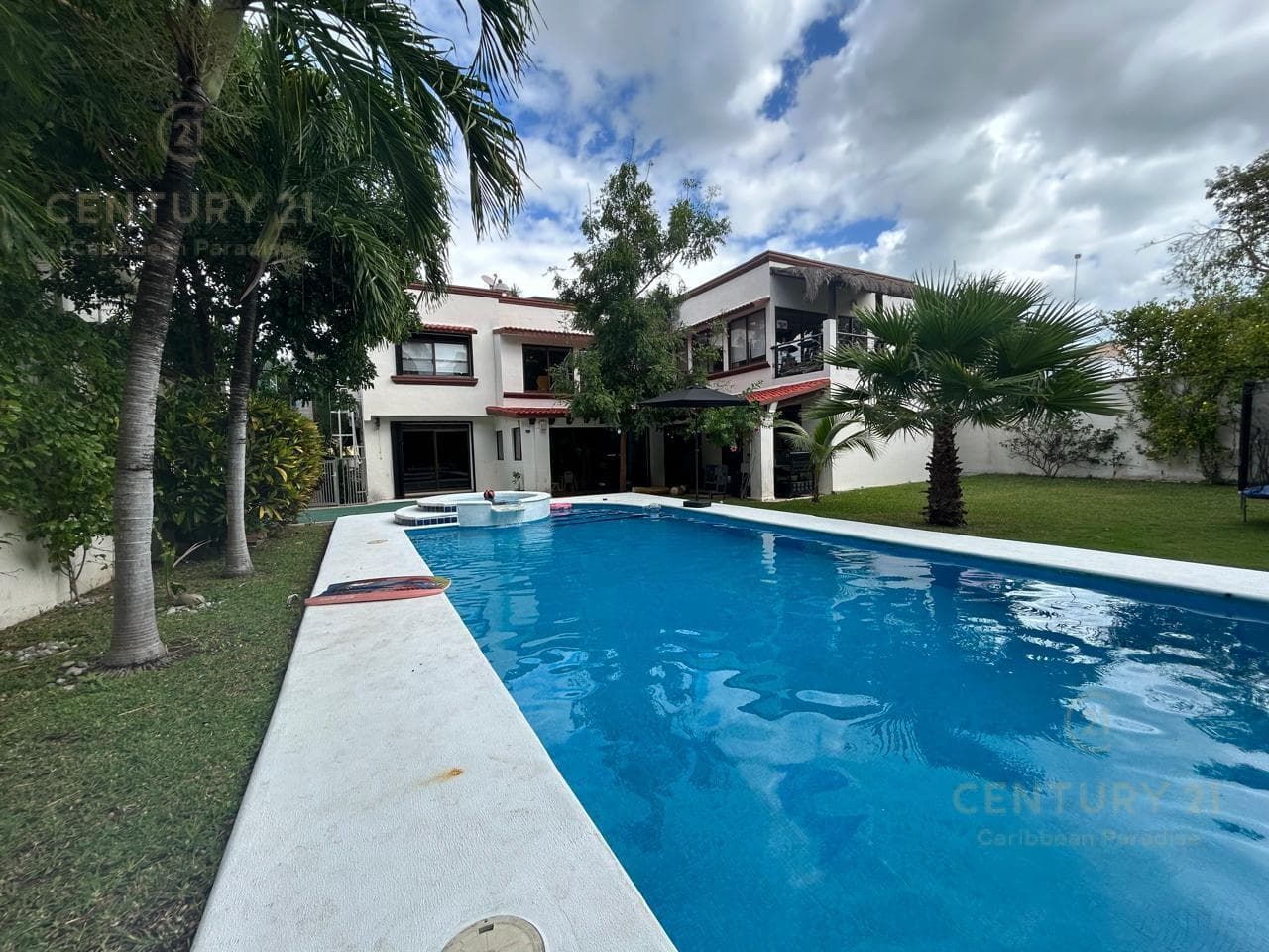 Casa 4 Recamaras en Venta Residencial Campestre Cancun | Con Alberca Privada | C4024
