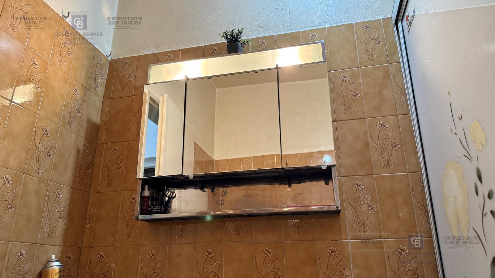 Venta casa 4 ambientes mas departamento cochera terraza Apto credito Merlo