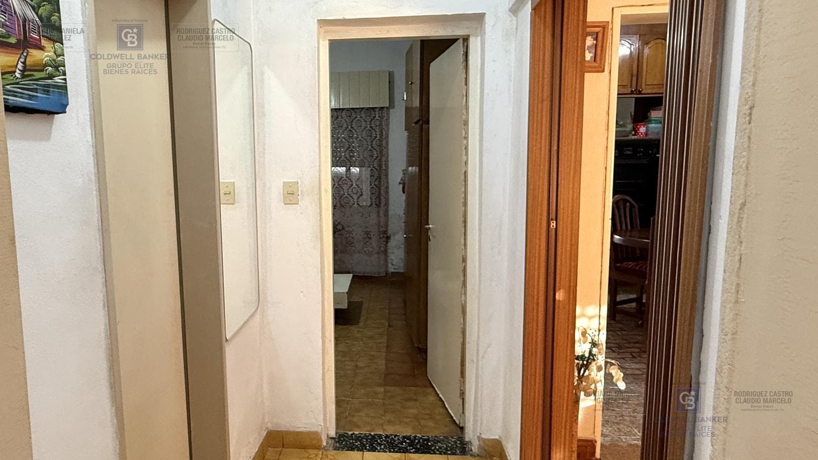 Venta casa 4 ambientes mas departamento cochera terraza Apto credito Merlo