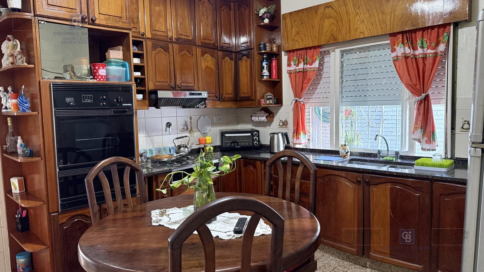 4-room house for sale, plus apartment, garage, and terrace; mortgage-eligible; Merlo