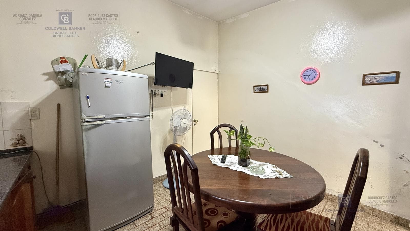 Venta casa 4 ambientes mas departamento cochera terraza Apto credito Merlo